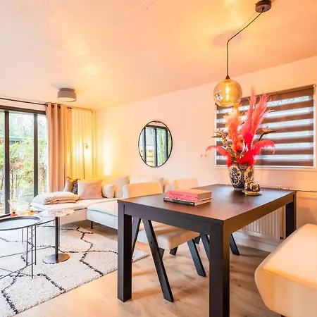 Boutique Veluwe בקתה *